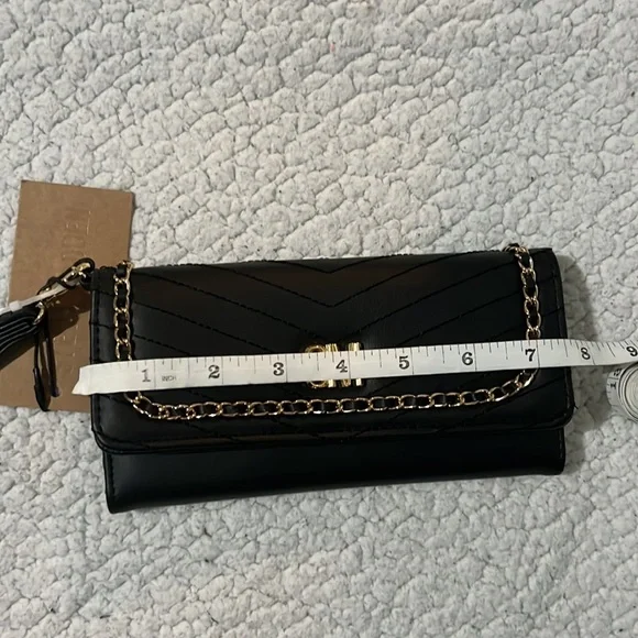 NWT Steve Madden Black BCRUZ Wallet with Gold Tone Chain - Picture 7 of 8